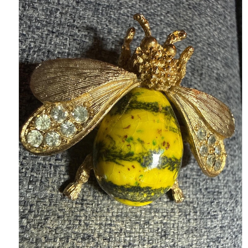Vintage Gold Tone Bumble Bee Brooch Rhinestone Yellow Black Insect Pin‎